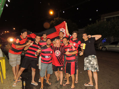 Brumado: Flamenguistas comemoram título da Copa do Brasil