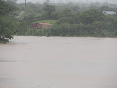 Brumado em alerta com comunidades ribeirinhas ao longo do Rio do Antônio