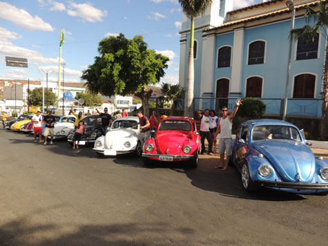 Encontro regional do Clube do Fusca movimentou o dia das crianças em Livramento
