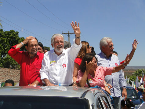 Brumado: Depois de promessas, Jaques Wagner desaparece