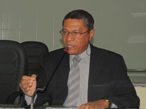 Brumado: Vereador aconselha deputado Arthur Maia a abrir o olho