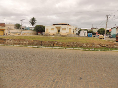 Brumado: Área do Mercado de Artes com dois projetos a serem avaliados pela prefeitura