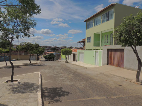 Brumado: Polícia investiga morte de jovem que teria caído de um prédio