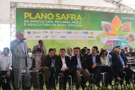 Governo da Bahia lança Plano Safra e entrega equipamentos