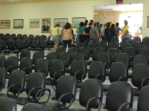 Brumado: Por sete votos contra seis, Câmara aprova reajuste dos professores em 8,68%