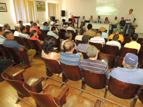Programa Leite Bahia chega a Brumado