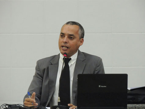 Santinho: ?Leis, ao invés de proteger, estão marginalizando a juventude?