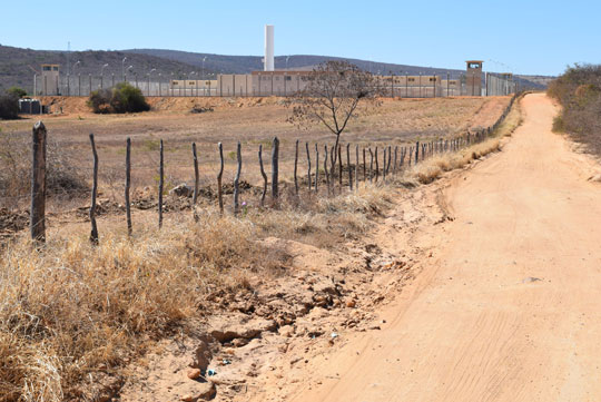 Brumado: Prefeitura buscará parceria para pavimentar acesso ao presídio