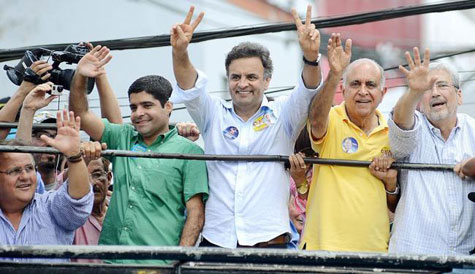 Eleições 2014: Aécio Neves se comparou ao ex-presidente Juscelino Kubitschek