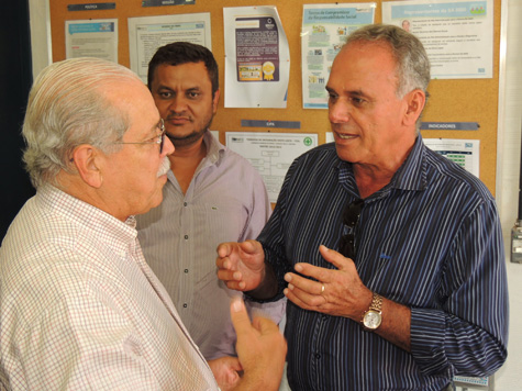 Brumado: Prefeito recepciona ministro e cobra instalação da estação de transbordo da Fiol