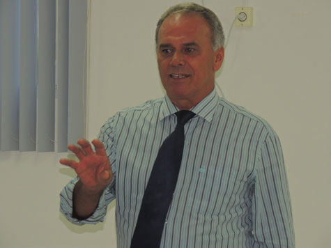 ?As mudanças administrativas não afetaram a Educação de Brumado?, afirma prefeito Aguiberto