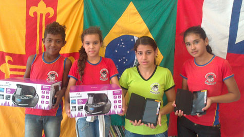 Brumado: Estudantes de escolas públicas são premiados por bom desempenho escolar
