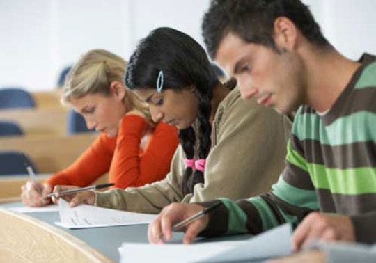 Universidades particulares podem reajustar matrículas pelo Fies em até 6,4%