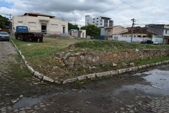 Brumado: Projeto da prefeitura visa transforma área do mercado de artes em estacionamento