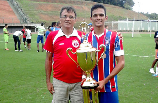 Jogador brumadense é escalado e disputa a Copa São Paulo pelo Bahia