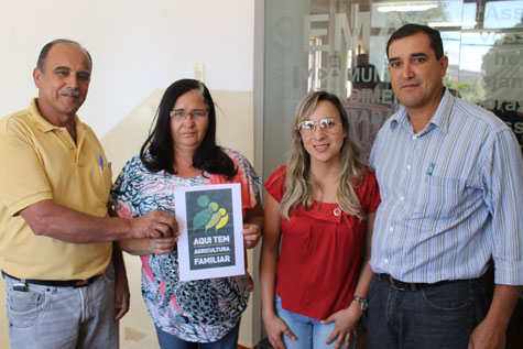 Associações de Brumado e Malhada de Pedras recebem selo para comercialização da agricultura familiar
