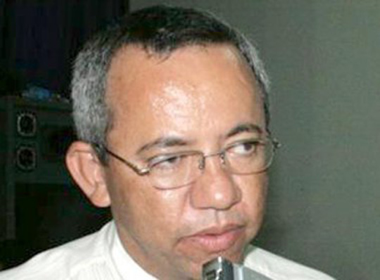 Justiça bloqueia bens de ex-prefeito de Botuporã por fraude em licitações da merenda escolar