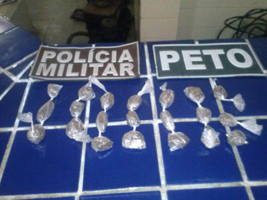 Brumado: Jovem é preso com maconha pronta para comercialização