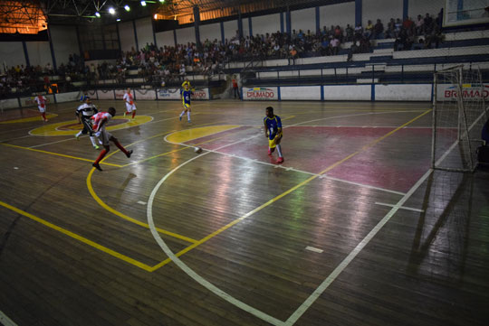 Ajax conquista primeiro título no brumadense de futsal