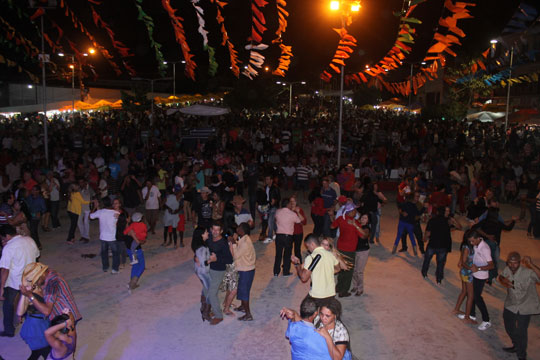 Muito arrasta-pé nas celebrações do São Pedro em Brumado