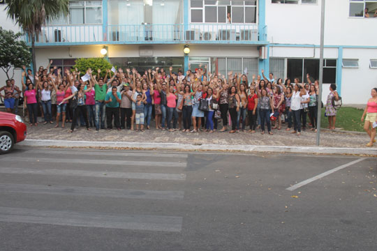 Prefeito de Brumado ganha mais oito dias para evitar greve dos servidores públicos