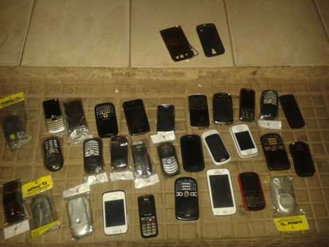 Caculé: Menor é apreendido roubando loja de celular