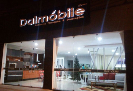 Dalmóbile investe e dobra tamanho de loja em Brumado