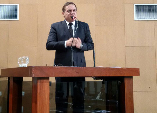 Luciano Ribeiro diz que AL-BA precisa deixar de ser refém dos projetos do governo