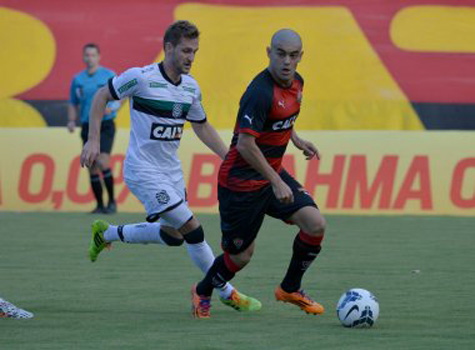 Vitória perde para o Figueirense e termina rodada na última colocação