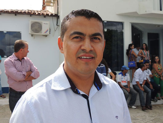 Guajeru: Gil Rocha é multado em R$ 4 mil por falhas na análise técnica das contas