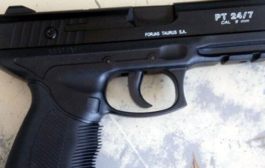 Falso segurança é preso portando simulacros de armas de fogo em Guanambi