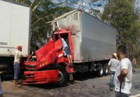 Irmãos de Dom Basílio ficam feridos após acidente no estado de Minas Gerais