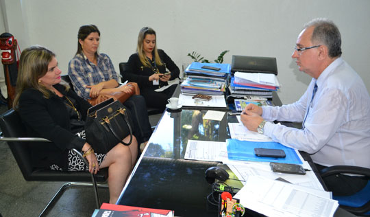 Deputada Ivana Bastos confirma pedido de implantação do curso de medicina em Guanambi