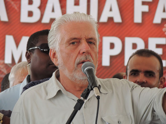 AL-BA aprova contas do governador Jaques Wagner relativas ao exercício financeiro de 2013