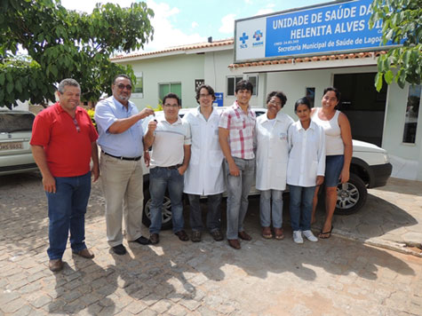 Lagoa Real: Prefeitura entrega três veículos novos para secretarias