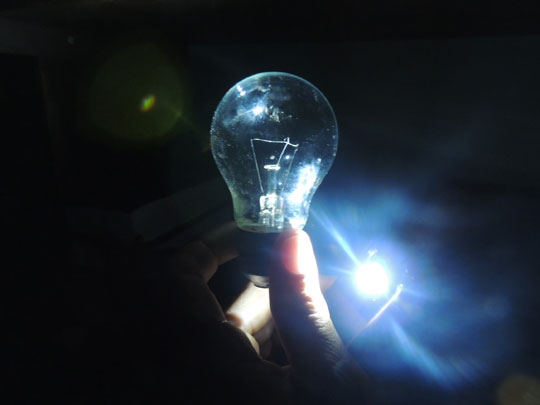 Rompimento de rede ocasiona quedas de energia na madrugada de hoje (26) em Brumado e Aracatu