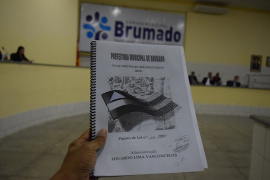 Projeto de lei de diretrizes orçamentárias é apresentado ao parlamento brumadense