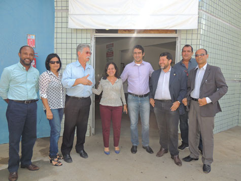 Lídice faz visita a Brumado e fica impressionada com estrutura do Hospital Magalhães Neto