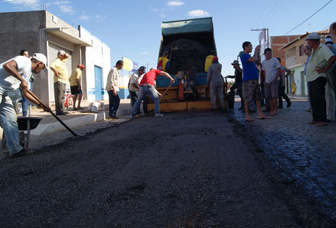 Livramento: ?Nunca se fez tanto pela cidade em tão pouco tempo?, afirma prefeito Paulo Azevedo