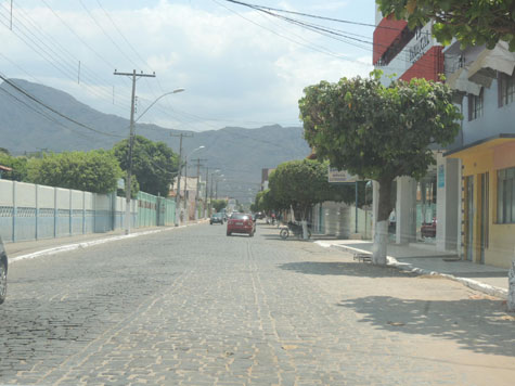 Livramento: Foragido morre em confronto com a polícia