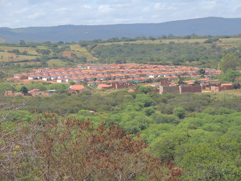 Brumado: Grupo apedreja piloto e rouba motocicleta
