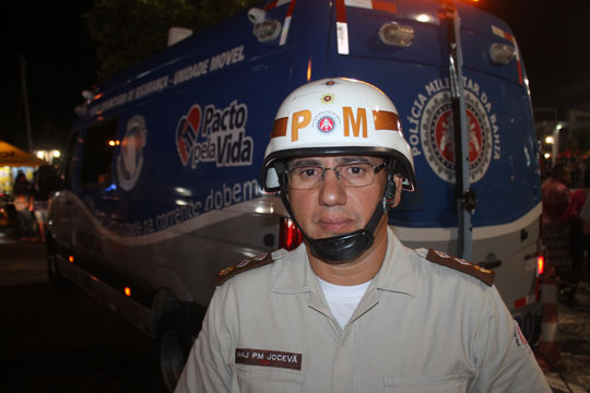 Com base móvel comunitária, Major Jocevã e 34ª CIPM parabenizam Brumado