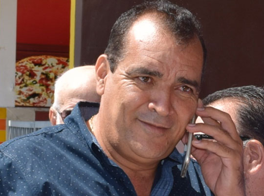 Brumado: 'Continuo firme, na luta e na labuta, ainda sou candidato', diz Manelão