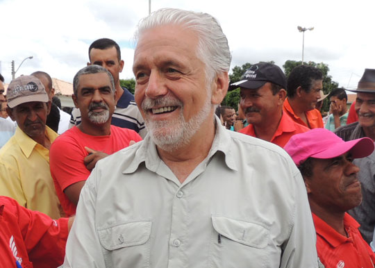 PT quer reforço de Jaques Wagner na articulação política