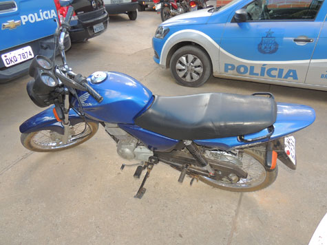 PM detêm dupla acusada de assaltar clínica odontológica em Brumado