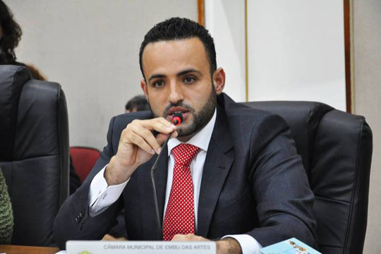 STF revoga prisão de prefeito suspeito de ligações com o PCC