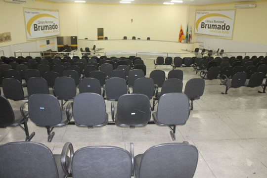 Brumado: Câmara aprova em primeira votação reajuste salarial dos professores em 7%