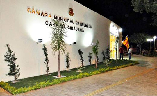 Brumado: Legislativo estabelece data para pagamento de servidores e fornecedores