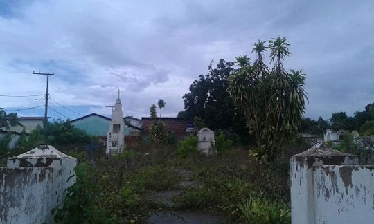 Rio de Contas: População cobra limpeza e reforma do cemitério antigo da cidade
