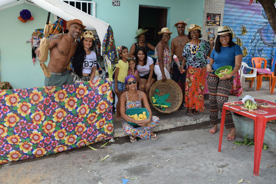 Famílias mantém tradição junina em Brumado